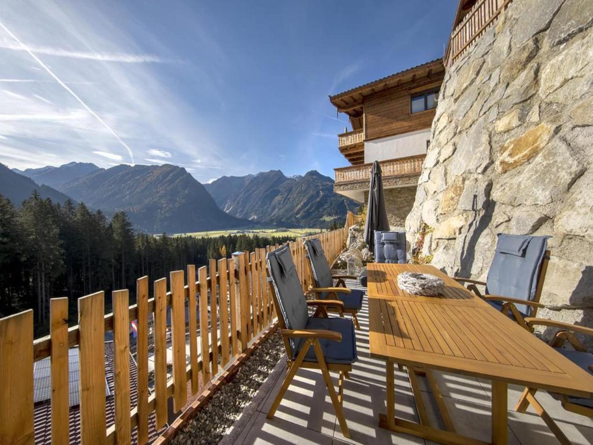 Nationalpark Chalet Toerlspitze Neukirchen am Großvenediger Buitenkant foto