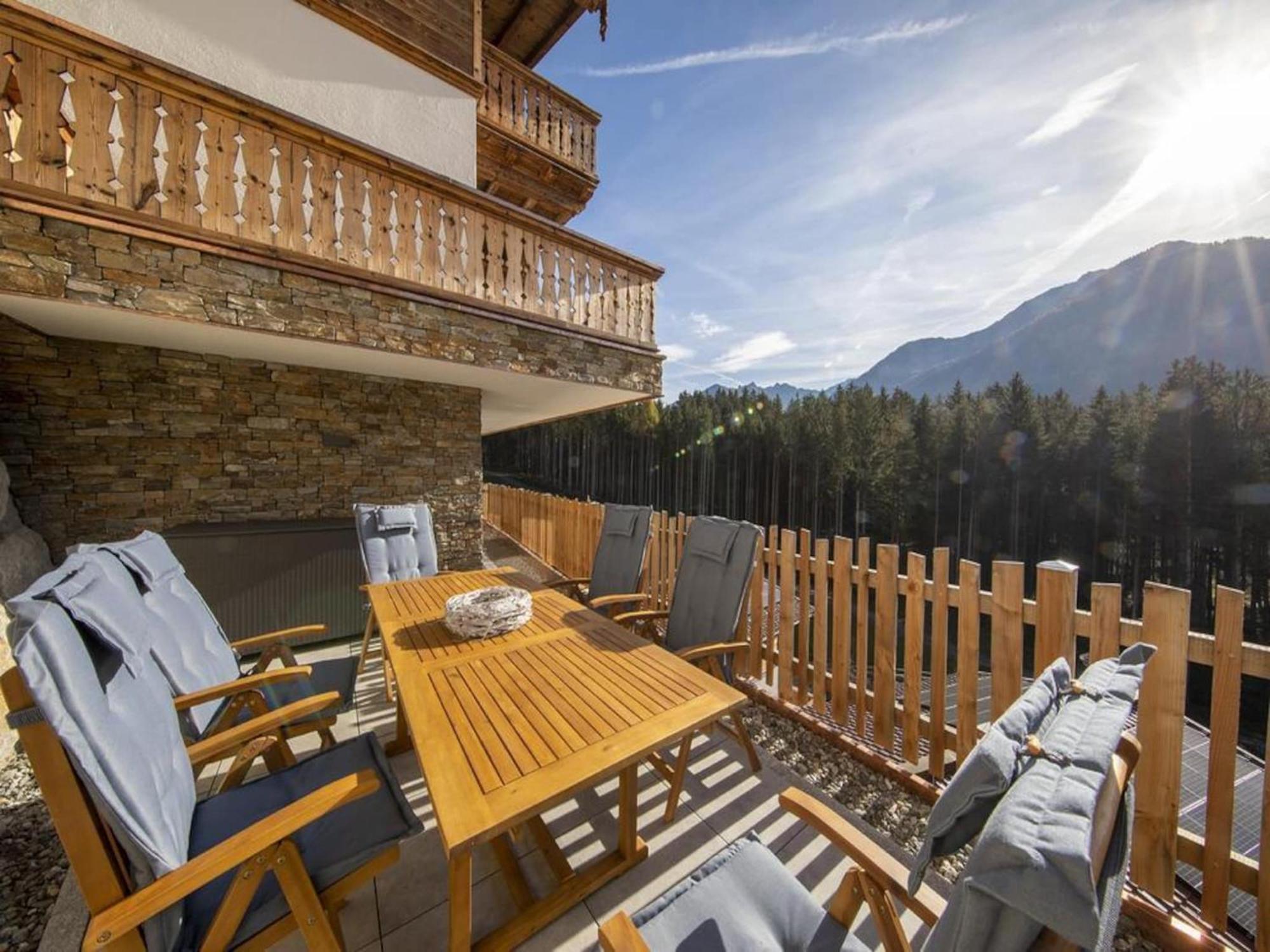 Nationalpark Chalet Toerlspitze Neukirchen am Großvenediger Buitenkant foto