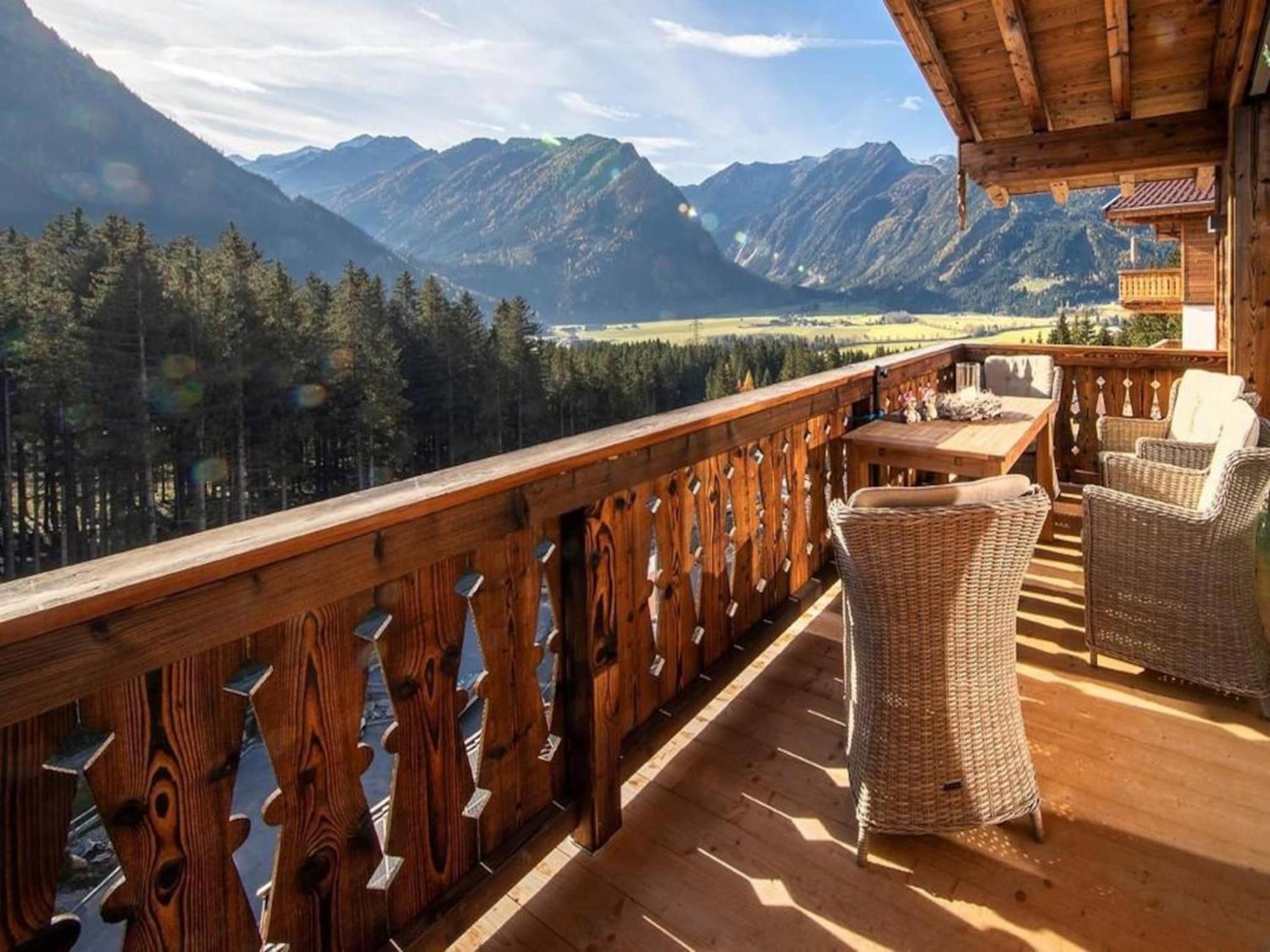 Nationalpark Chalet Toerlspitze Neukirchen am Großvenediger Buitenkant foto