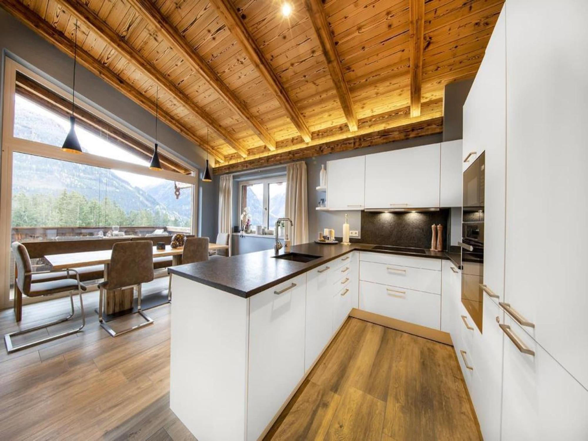 Nationalpark Chalet Toerlspitze Neukirchen am Großvenediger Buitenkant foto